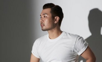 17 năm làm nghề, Hùng Phan vẫn tự nhận mình là ''tân binh'' của làng nhạc