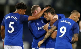 AC Milan thắng trận đầu tiên sau ba năm ở Cup châu Âu