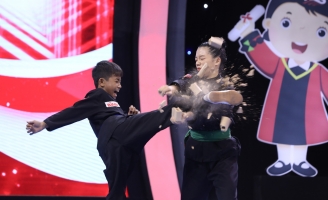 “Ác nữ làng võ” cũng không bằng “trùm cuối” Hari Won về việc làm khó tài năng nhí Hải Bình