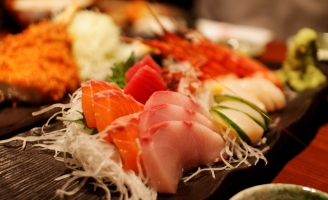 Ăn sashimi có nguy cơ nhiễm ký sinh trùng?