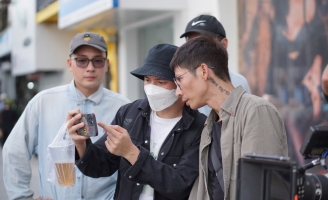 Anh Gà Kon: Từ dancer đường phố đến hiện tượng TikTok triệu view