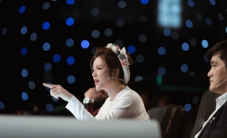 Ảo thuật siêu phàm 2018: Lý Nhã Kỳ đẹp nao lòng trên ghế giám khảo đêm thứ hai vòng bán kết