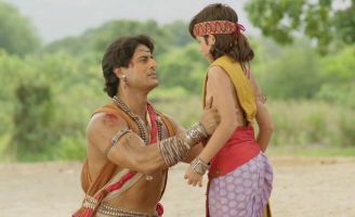 Ashoka Đại Đế: Bất ngờ với hình tượng mới của Ashoka khi trở thành người đàn ông trưởng thành