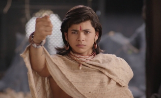 Ashoka Đại Đế: Fan hoảng hốt khi mẹ con Ashoka đứng trước tình thế nguy hiểm