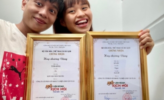 Bà bầu Hồng Vân nhận giải thưởng lớn nhất là được sự đón nhận thế hệ trẻ