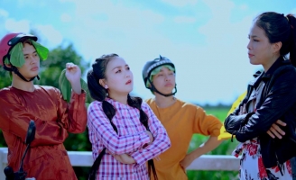 Bất ngờ với Lê Như khi “lột xác” thành gái teen trong MV mới