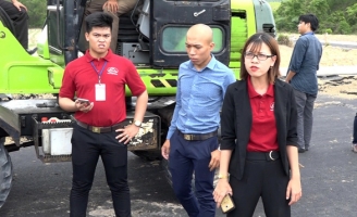 Bắt tạm giam hai nhân viên 'địa ốc Alibaba'