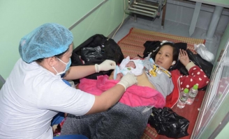 Bé gái chào đời kỳ diệu ngay trên tàu cao tốc từ Phú Quốc vào Rạch Giá