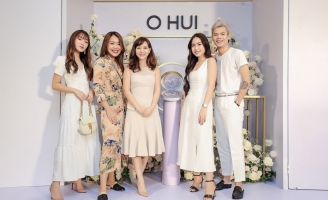 Beauty Blogger đọ sắc: Chloe Nguyễn xinh như công chúa, Hannah Nguyễn trẻ đẹp 