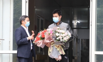 Bệnh nhân thứ 18 mắc Covid-19 ở Việt Nam xuất viện