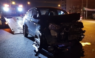 Bị dân vây đánh sau khi gây tai nạn oto liên hoàn