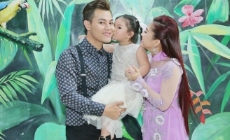 Bình Tinh tự viết kịch bản và chi 300 triệu đồng thực hiện phim truyện ca nhạc