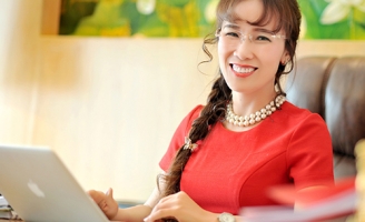 Bloomberg vinh danh doanh nhân Việt trong top 50 nhà lãnh đạo tiêu biểu toàn cầu