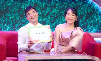  Ca sĩ Chế Thanh hạnh phúc khi mang tiền về cho vợ