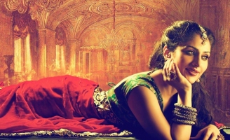 Cận cảnh nhan sắc hoàng phi Noor trong “Ashoka Đại Đế”