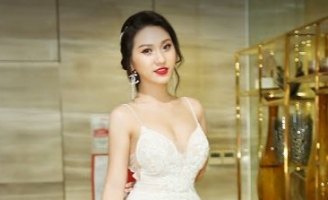 Cao Mỹ Kim khoe nhan sắc vạn người mê tại sự kiện