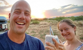 Cặp vợ chồng này đã tìm ra bí quyết tiết kiệm giúp có đủ tiền tiêu tới hết đời