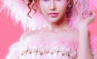 Chi Nguyễn hoá thành một cô nàng lộng lẫy, đầy kiêu sa