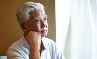 Chia hết tài sản cho con, 73 tuổi tôi bị con cái 'đá' ra nhà trọ