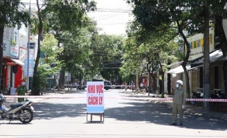 Choáng váng với đường đi của bệnh nhân 601, sau đó cả thành phố phải cách ly xã hội