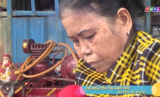 Chồng bỏ đi 14 năm, người phụ nữ một mình gồng gánh nuôi con