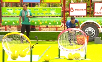 Chuyến Xe Nhân Ái: Cơ hội vươn lên cho hai gia đình bán vé số