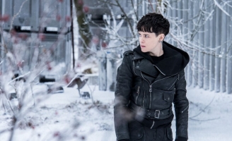 Claire Foy - ứng cử viên Sscar sáng giá sau First Man tiếp tục vai diễn “nặng ký” trong Cô Gái Trong