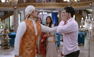 “Cô dâu bị bán” thành công giành giật tính mạng người chồng từ tay tử thần