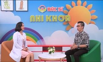 Cố gắng chăm con nhưng đứa trẻ mãi không phát triển khiến cha mẹ “bực mình”