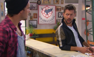 Cơn Sóng Cuộc Đời: Cha ruột bất ngờ lộ diện khiến nữ chính bối rối