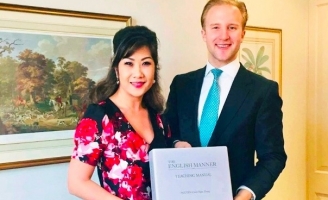 Cựu Hoa hậu Claire Nguyễn với hành trình Coach Etiquette tại Việt Nam