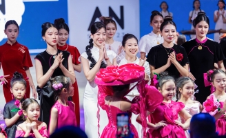 Dàn mẫu nhí hóa nàng thơ trên sàn diễn “An show’23”