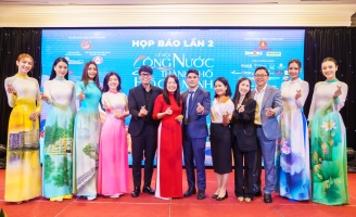 Dàn người đẹp đồng hành cùng Lễ hội Sông nước Thành phố Hồ Chí Minh