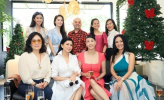 Dàn sao hội tụ chúc mừng Doanh nhân Dương Quốc Nam ra mắt thương hiệu nội thất mới đến từ Anh Quốc 