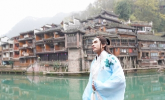 Đan Trường sang Trung Quốc thực hiện dự án MV cổ trang