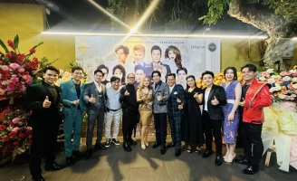 Đan Trường tích cực làm từ thiện để “đền ơn khán giả”