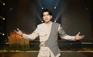 Đan Trường tung phiên bản sân khấu của ca khúc 