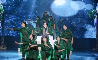 Đang Đang gây xúc động mạnh với tiết mục tái hiện tinh thần dân tộc tại 