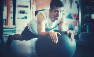 Đang quay TVshow tại Hàn Quốc, nhưng Trương Thế Vinh vẫn trăn trở điều này