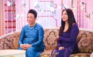 Danh ca Họa Mi tự hào là người phụ nữ duy nhất làm bánh mì tại Pháp