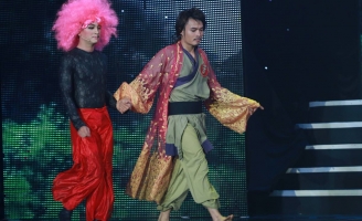 Danh hài Bảo Chung sợ mình diễn thua thí sinh Cười xuyên Việt