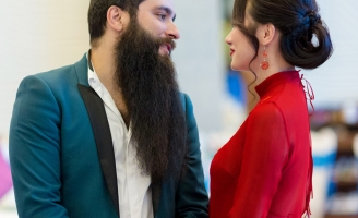 Đạo diễn phim 'Kong' đi sự kiện cùng Trương Nhi trước khi về nước