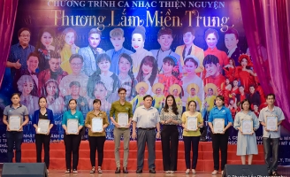 Đêm nhạc ‘Thương lắm Miền Trung’ của Trịnh Kim Chi giúp bà con vùng lũ gần 800 triệu