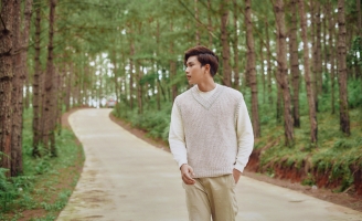 Diễn viên Thiện Nhân hoá chàng thơ tại Đà Lạt