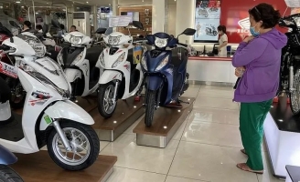 Doanh số xe máy tại Việt Nam năm 2023 giảm sâu về mốc 15 năm trước