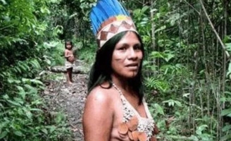 Độc đáo bộ lạc duy nhất không có đàn ông, phụ nữ sinh con theo cách lạ