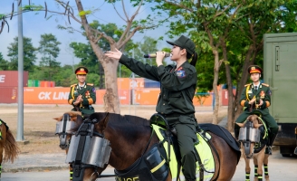 Duyên Quỳnh ra mắt ca khúc mới tri ân lực lượng Công an nhân dân