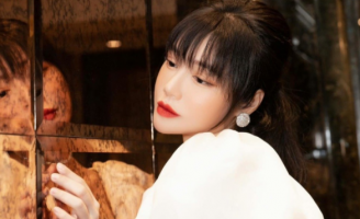 Elly Trần bức xúc: 