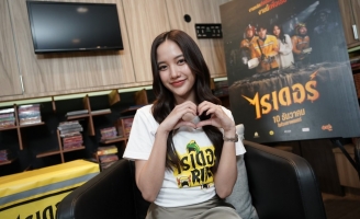 Freen Sarocha: Từ biểu tượng Girl’s Love đến màn lột xác trong phim kinh dị hài