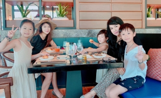 Gia đình Lý Hải đi nghỉ dưỡng ở biển sau mùa dịch covid 19